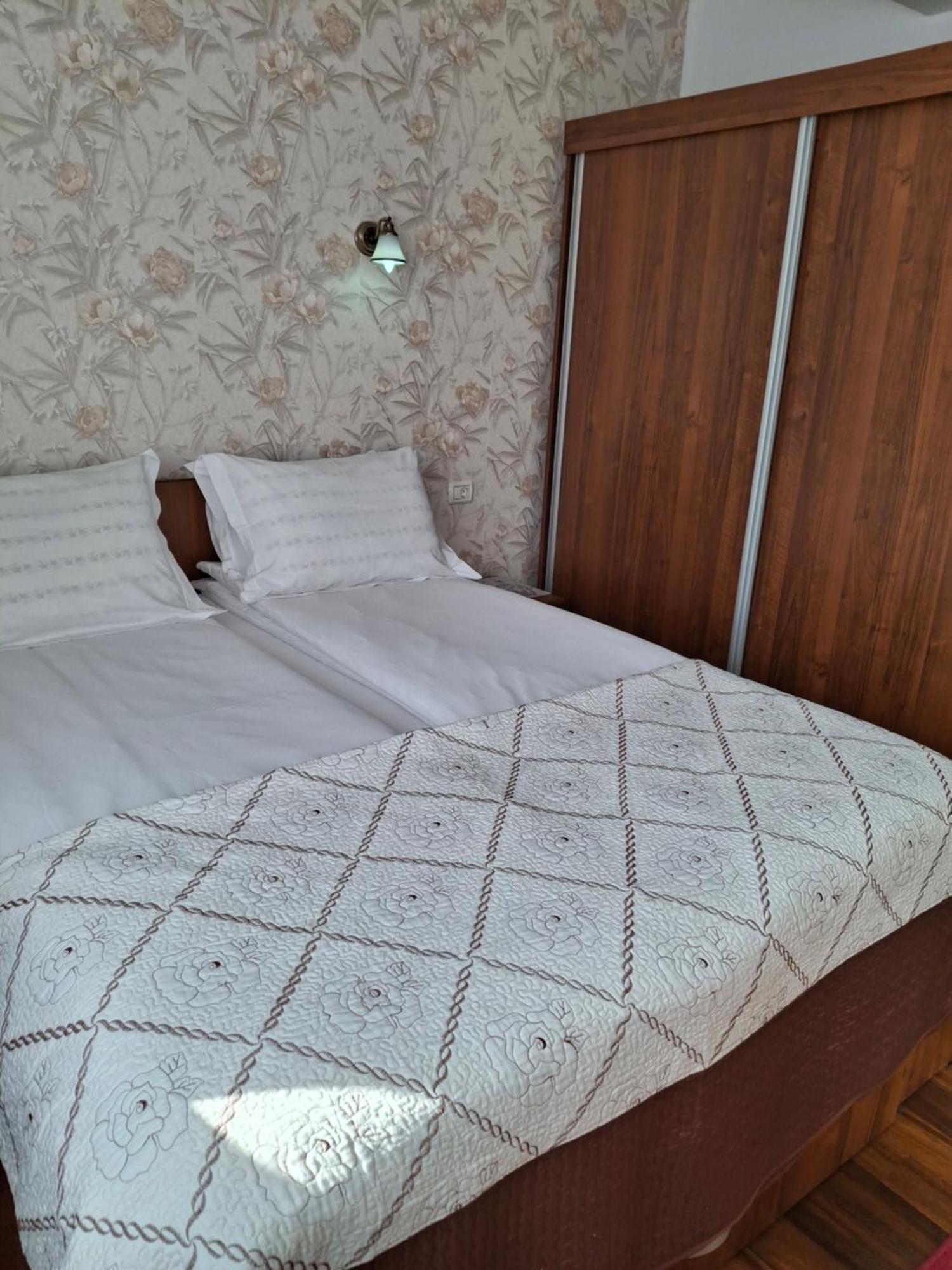 Appartamento Garsoniera Strada Bucegi Sibiu Esterno foto